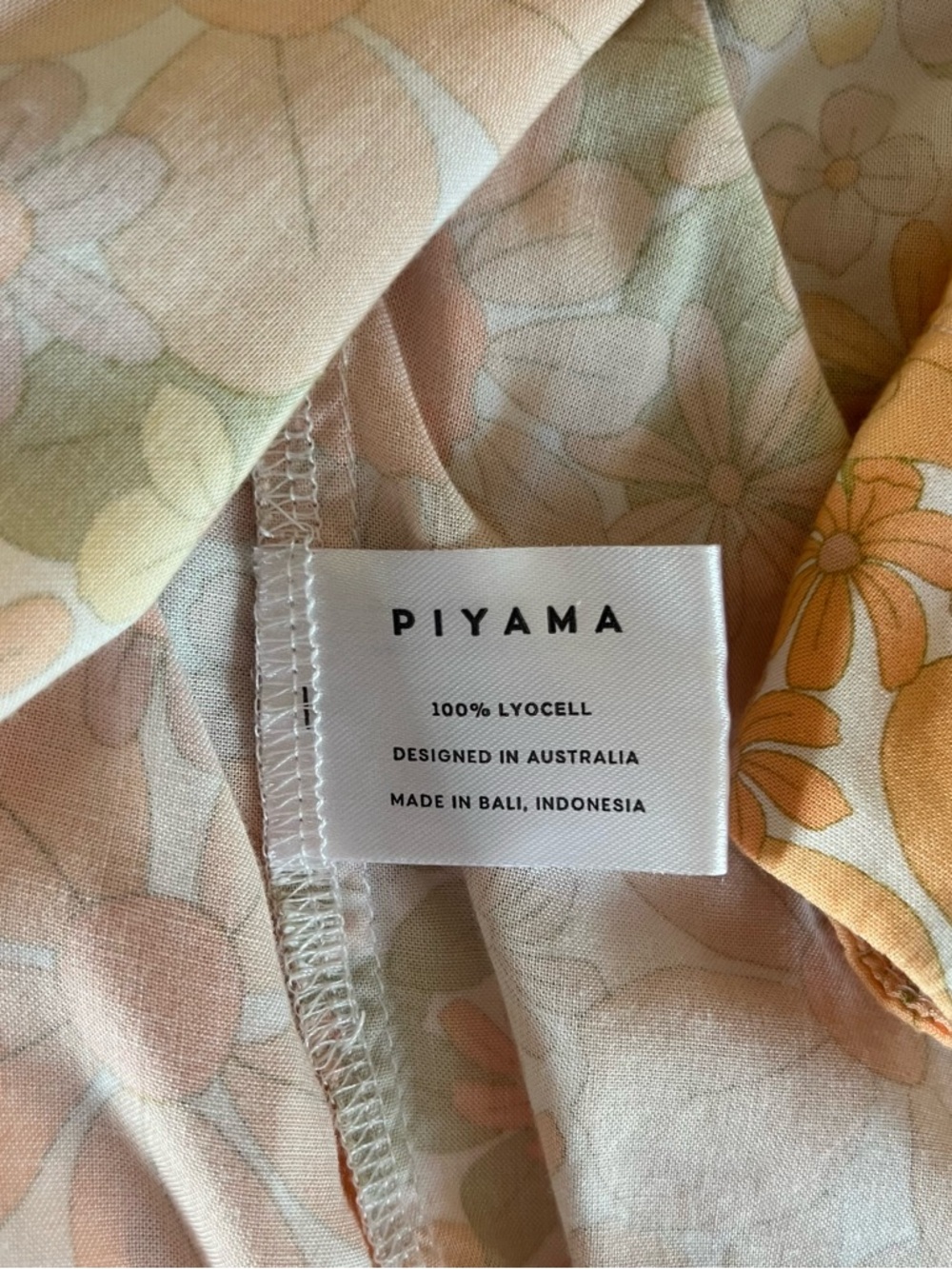PIYAMA Floral Wrap Duster Robe in Peach, White & Olive Lightweight - Picture 9 of 9